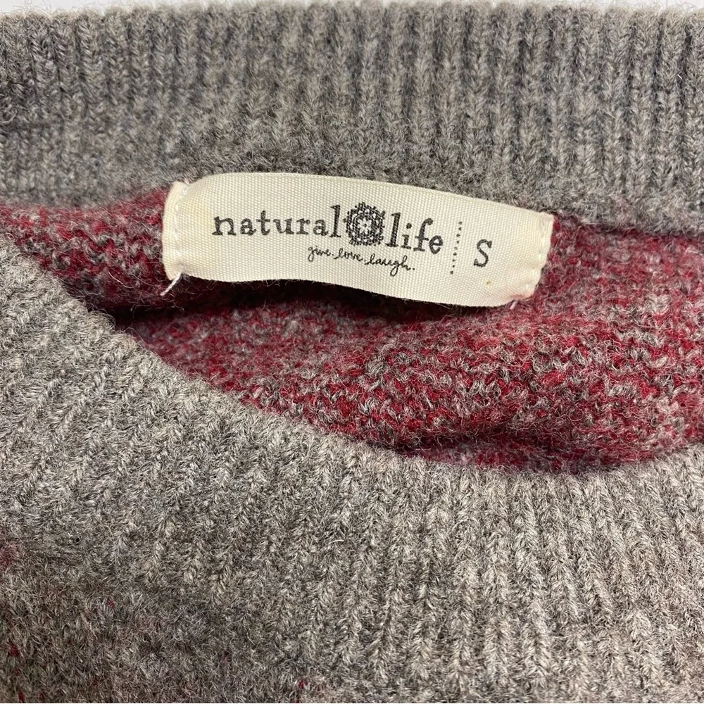 Natural Life Heart Knit Crewneck Sweater - Picture 7 of 9